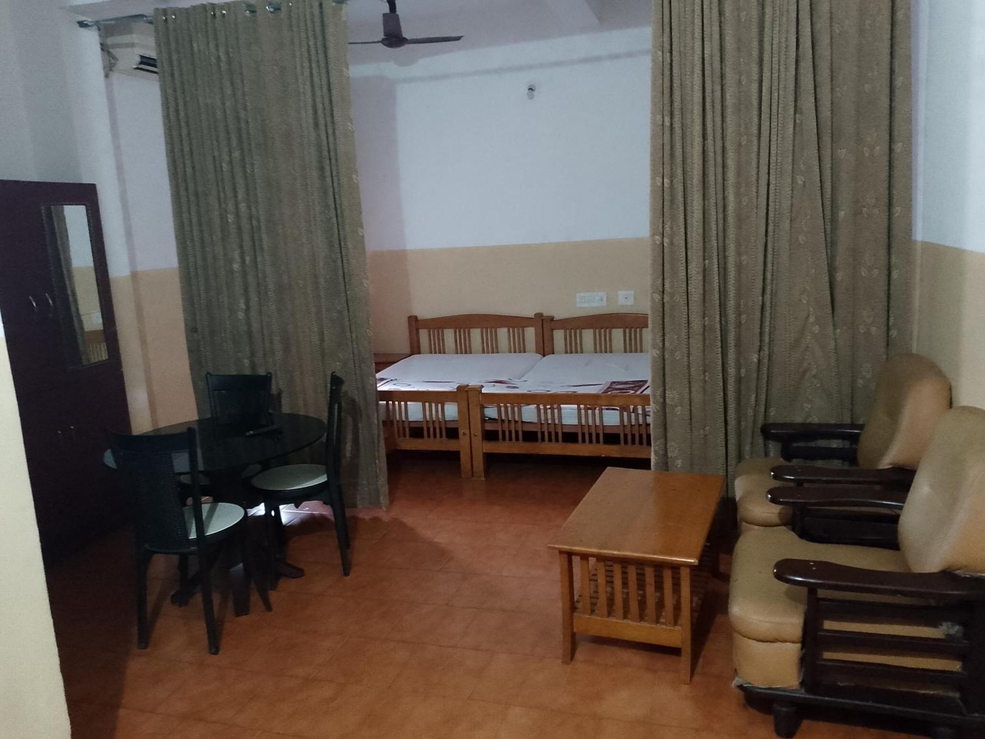 Lotus Grand Residency Ξενοδοχείο Angādipuram Εξωτερικό φωτογραφία